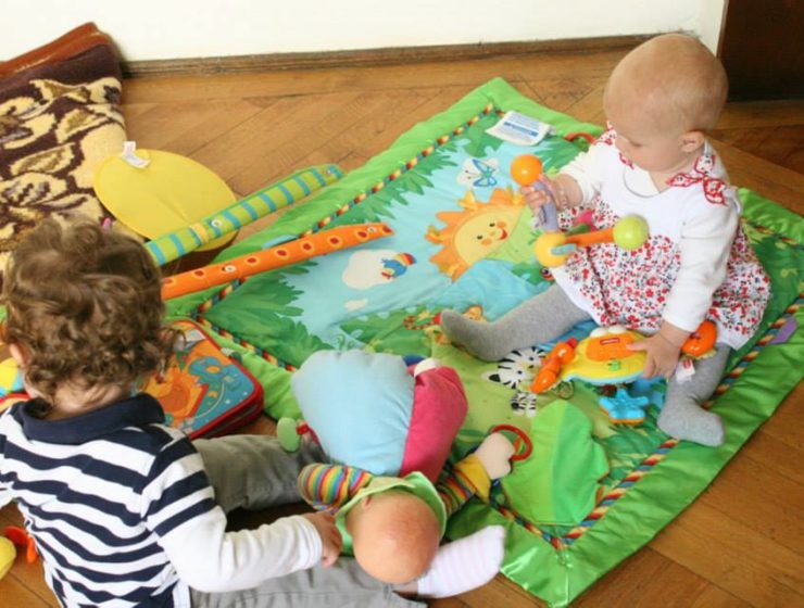 jocuri de copii până la 1 an