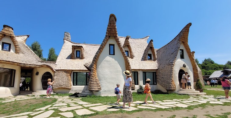 3 zile în Sibiu cu copiii- ce poți face în (și pe lângă) Sibiu în 3 zile 3 zile în Sibiu cu copiii- ce poți face în (și pe lângă) Sibiu în 3 zile
